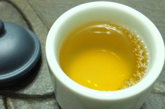 蜂蜜泡茶葉的副作用，蜂蜜泡茶葉有什么禁忌