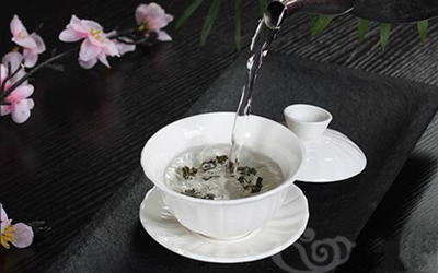 三才蓋碗的正確拿法，三才蓋碗抓碗法圖解