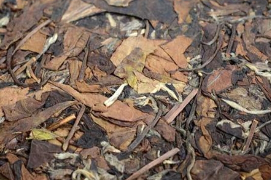 福鼎白茶能長(zhǎng)時(shí)間悶泡嗎，老白茶可以悶著喝嗎？