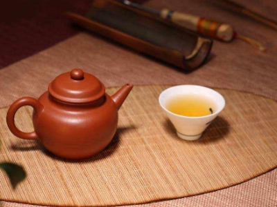 普洱茶的家庭儲(chǔ)存方法，家庭存放普洱茶的一點(diǎn)經(jīng)驗(yàn)