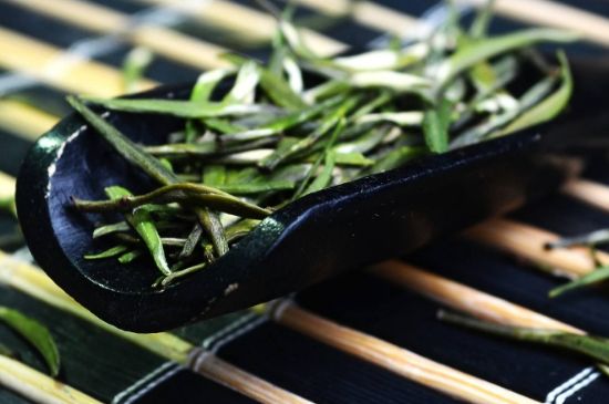 老茶和新茶哪個好，老茶好喝還是新茶好喝