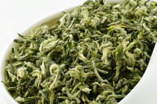 真假碧螺春泡水后區(qū)別，蘇州洞庭碧螺春怎樣鑒別好壞？