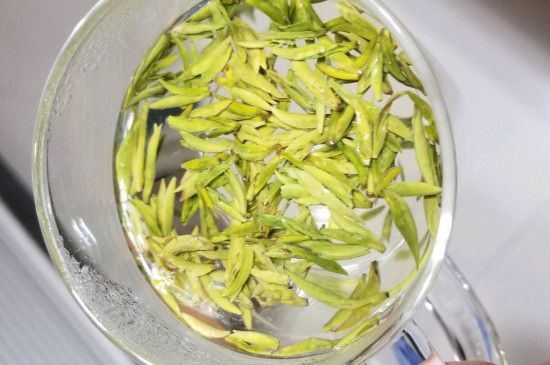 茶葉過期5年了但沒開封，茶葉放久了能喝嗎