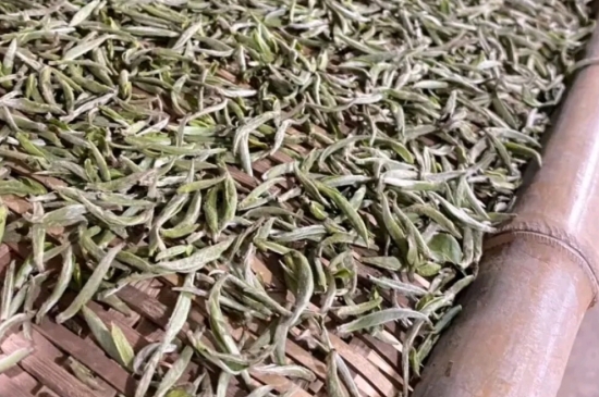 過(guò)期茶葉的八大妙用，過(guò)期的陳茶葉還能干什么用？