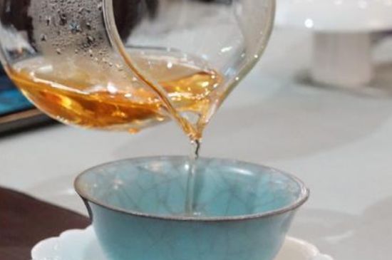 什么茶葉容易放香精，香精茶有什么危害？
