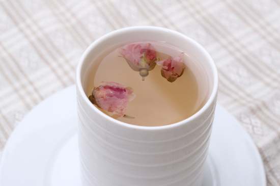 怎么判斷玫瑰花茶好不好，玫瑰花茶怎么樣鑒別