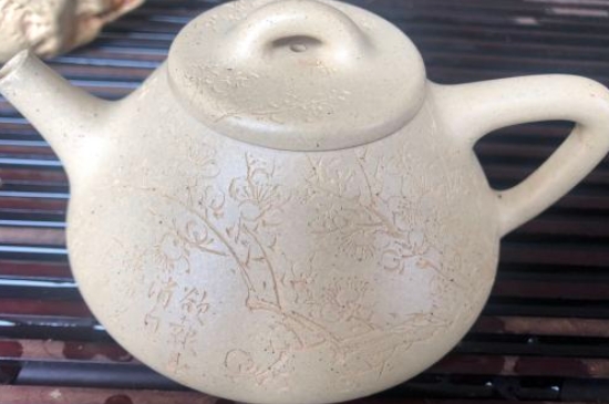 新買的紫砂壺為什么會(huì)裂，真的紫砂壺是不是很容易開(kāi)裂？