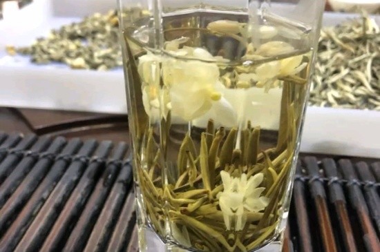茉莉花花茶能煮嗎，喝茉莉花茶適合煮好還是泡好？