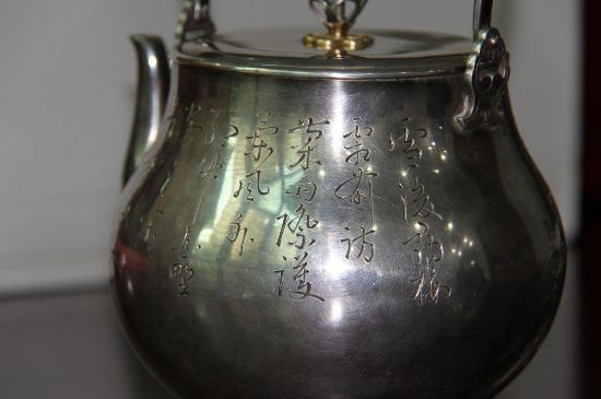 銀壺泡茶后為什么會(huì)變黑，銀壺內(nèi)膽發(fā)黑怎么辦
