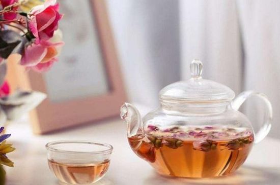 玫瑰花泡茶祛斑要多久見效，喝玫瑰花茶多久能祛斑？
