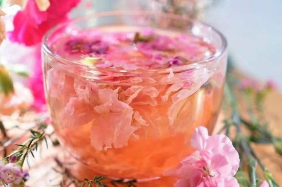 玫瑰花的最佳搭配，喝玫瑰花茶搭配什么喝好？