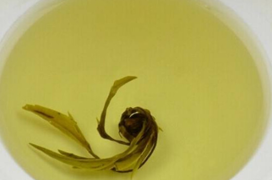 茉莉龍珠茶男人能喝嗎，男性夏季可以喝龍珠茶嗎