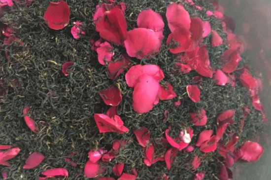 玫瑰花泡水喝的9大禁忌，喝玫瑰花茶有什么禁忌