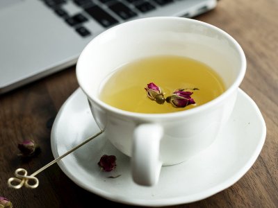 玫瑰花茶能豐胸嗎，天然豐胸花茶