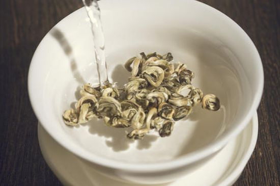 茉莉龍珠分幾種，怎樣分等級(jí)怎么看品質(zhì)