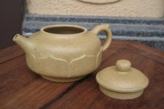 本山綠泥怎么分辨真假，真正的本山綠泥紫砂壺怎么鑒別？