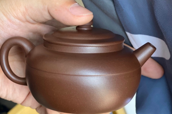 新買的紫砂壺為什么會(huì)裂，真的紫砂壺是不是很容易開(kāi)裂？