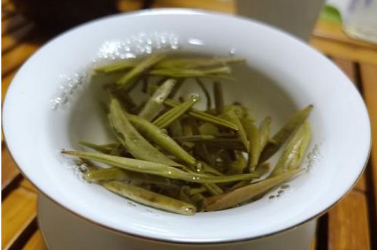 茉莉銀針屬于什么茶，茉莉銀針適合什么人喝？
