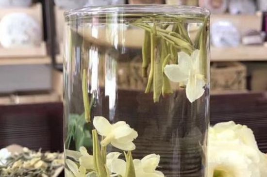 茉莉龍珠保質(zhì)期多長時(shí)間，茉莉龍珠茶放幾年了還能喝嗎？