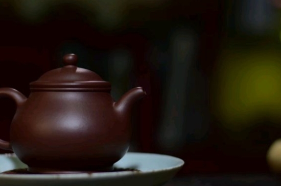 常見(jiàn)的七大材質(zhì)的茶具優(yōu)缺點(diǎn)，用什么材質(zhì)的茶具泡茶最好？