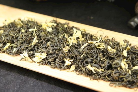 炒花飄雪是什么茶，花茶炒花是什么意思