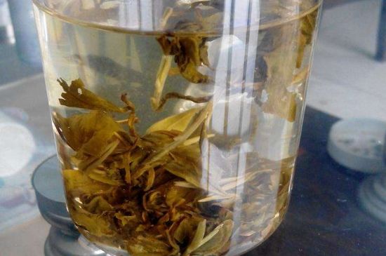茉莉龍珠保質(zhì)期多長時(shí)間，茉莉龍珠茶放幾年了還能喝嗎？