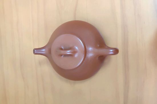 正宗紫砂壺多少錢一套，一套正宗宜興紫砂壺什么價格