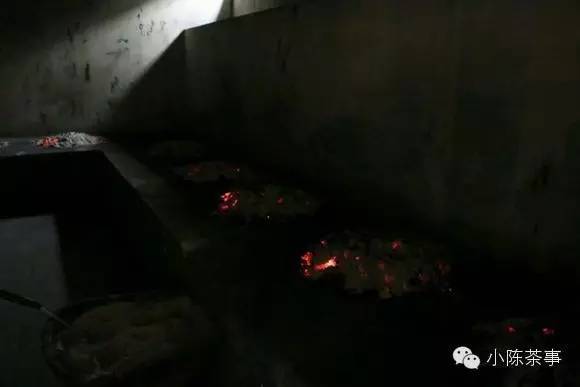 怎樣炭焙巖茶？揭秘武夷巖茶的炭焙技藝