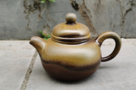 廣西欽州坭興陶可以泡多種茶嗎，坭興陶是一壺一茶嗎?