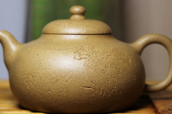 朱泥壺適合泡紅茶嗎，紅茶適合泡紫泥還是朱泥壺