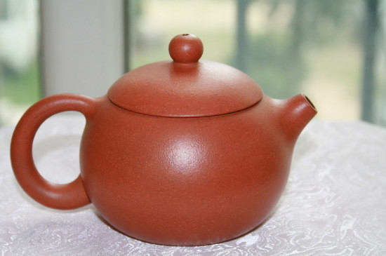 朱泥壺適合泡紅茶嗎，紅茶適合泡紫泥還是朱泥壺