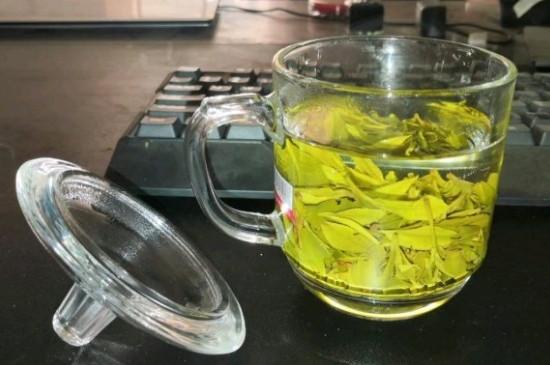 常見(jiàn)的七大材質(zhì)的茶具優(yōu)缺點(diǎn)，用什么材質(zhì)的茶具泡茶最好？