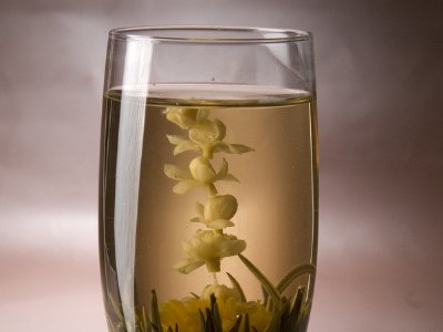 女孩喝茉莉茶的好處，茉莉花茶女生喝好嗎？