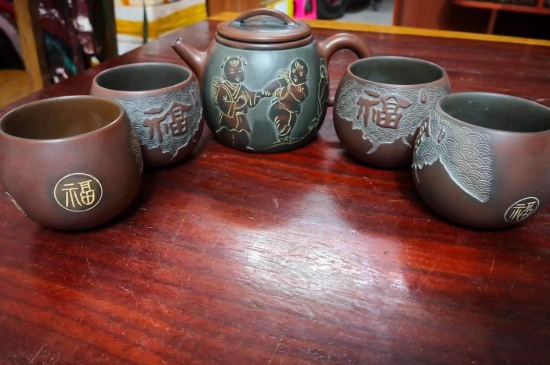 坭興陶主要泡什么茶，廣西坭興陶壺適合泡哪些茶？