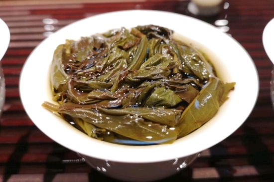 長期喝巖茶會上火嗎？巖茶這樣喝了容易上火！