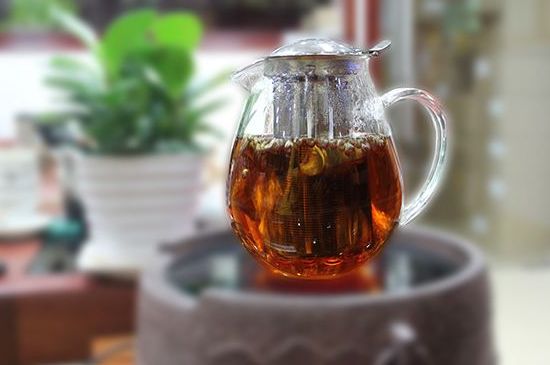 福鼎白茶要喝老的嗎，為什么喝白茶要喝老茶存新茶？