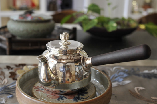 黑茶用什么壺煮最好，黑茶用什么煮效果好？