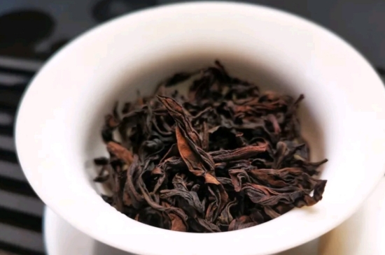 長期喝巖茶會上火嗎？巖茶這樣喝了容易上火！