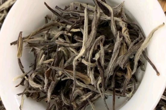 三年白茶賽砒霜，這是真的嗎？