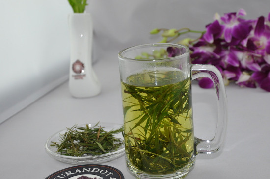 竹葉青茶泡不立起來怎么回事，竹葉青茶怎么泡立起來