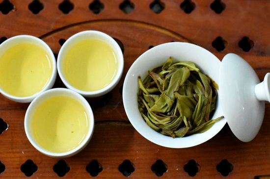 烏崠鴨屎香屬于哪類茶，鳳凰鴨屎香是紅茶還是綠茶？