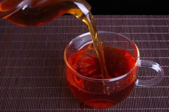 紅茶會加重濕氣嗎，喝什么茶能去除體內(nèi)濕氣