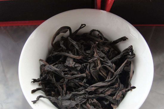 大紅袍四大品種有哪些，大紅袍的種類和著名品種特點(diǎn)介紹