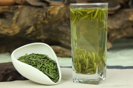 竹葉青和雀舌哪個(gè)貴，竹葉青茶貴嗎？