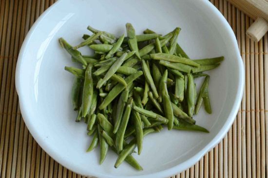 雀舌和竹葉青的區(qū)別，雀舌對比竹葉青圖片