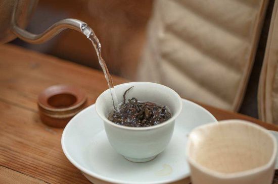 為什么喝巖茶看不起別的茶，喝巖茶的看不上所有茶類？